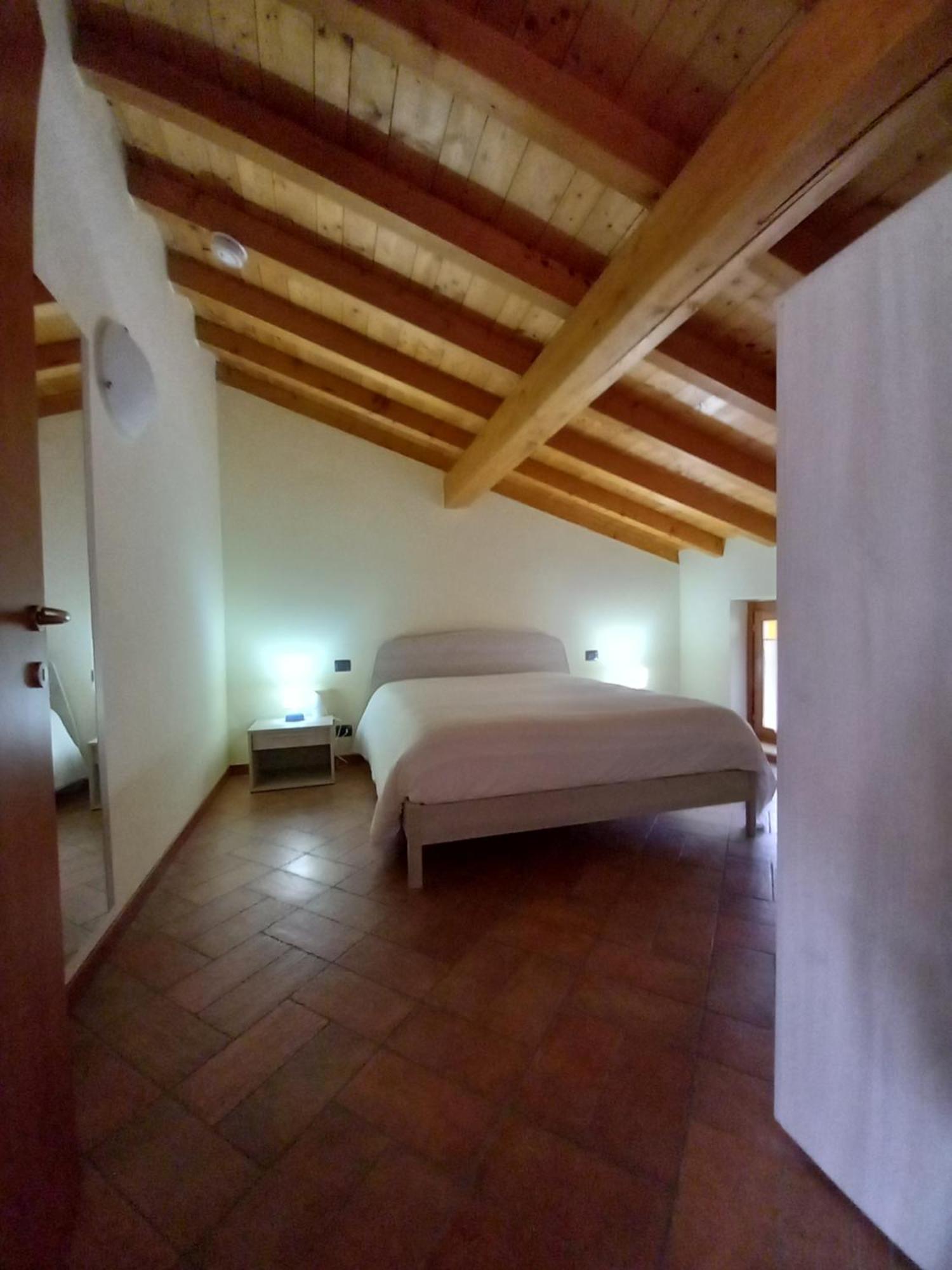 Casa Vacanze Tania Somendenna Zewnętrze zdjęcie